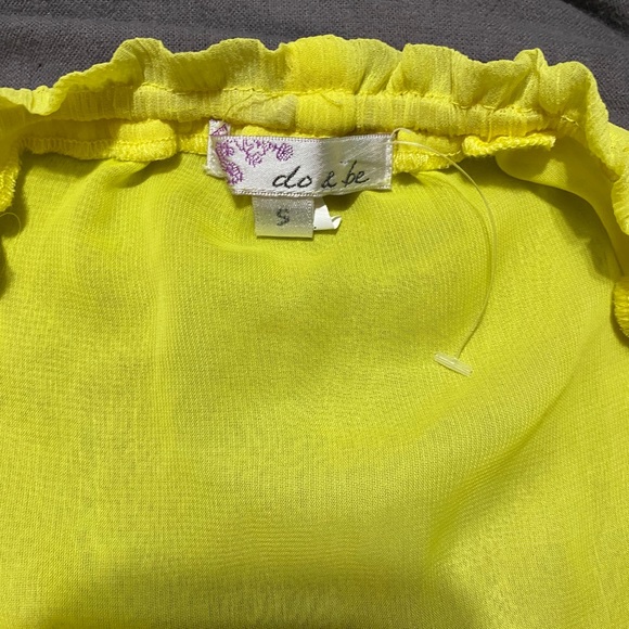 Cute peasant type blouse - Picture 8 of 8